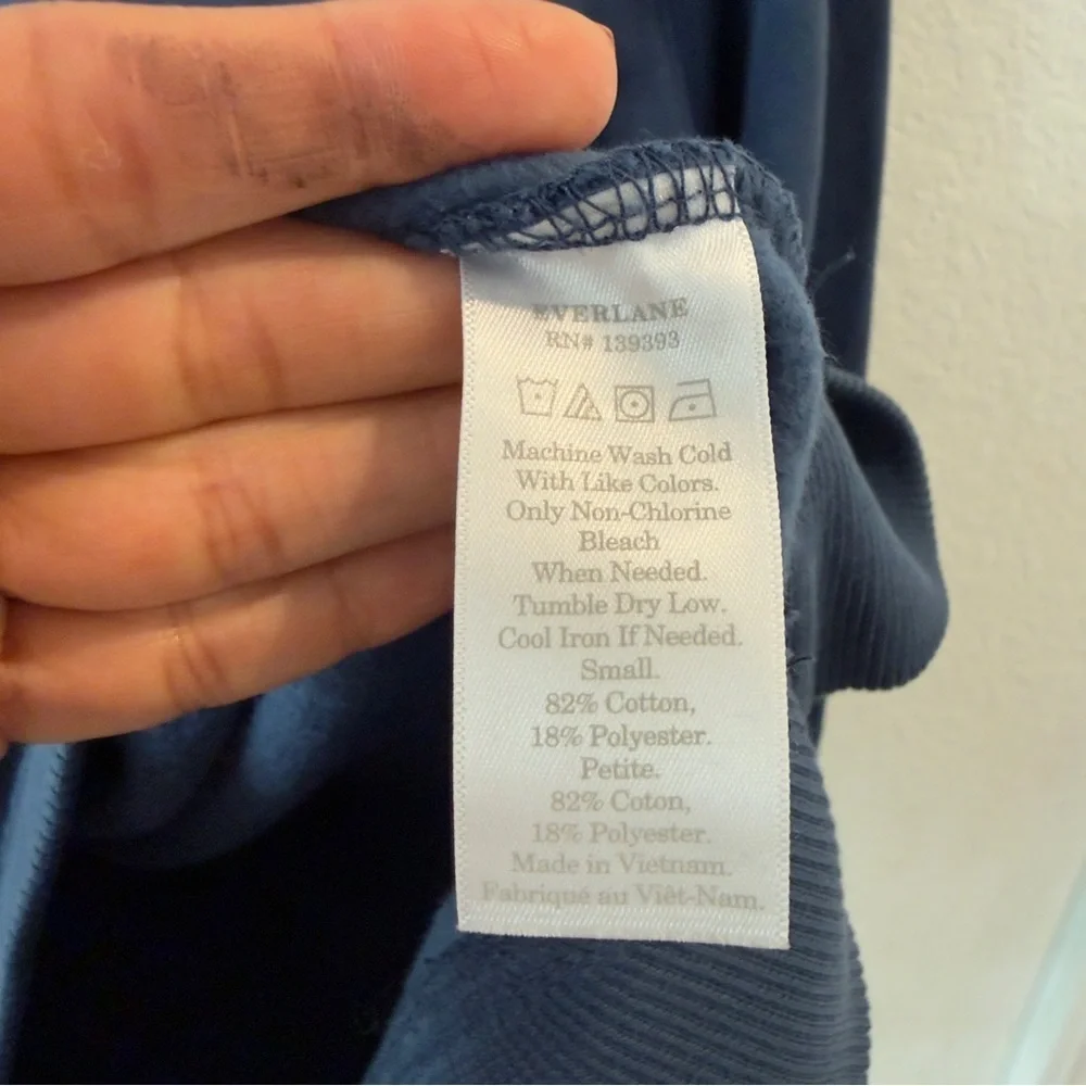 Everlane- Men’s Blue Crewneck Sweater Size Small